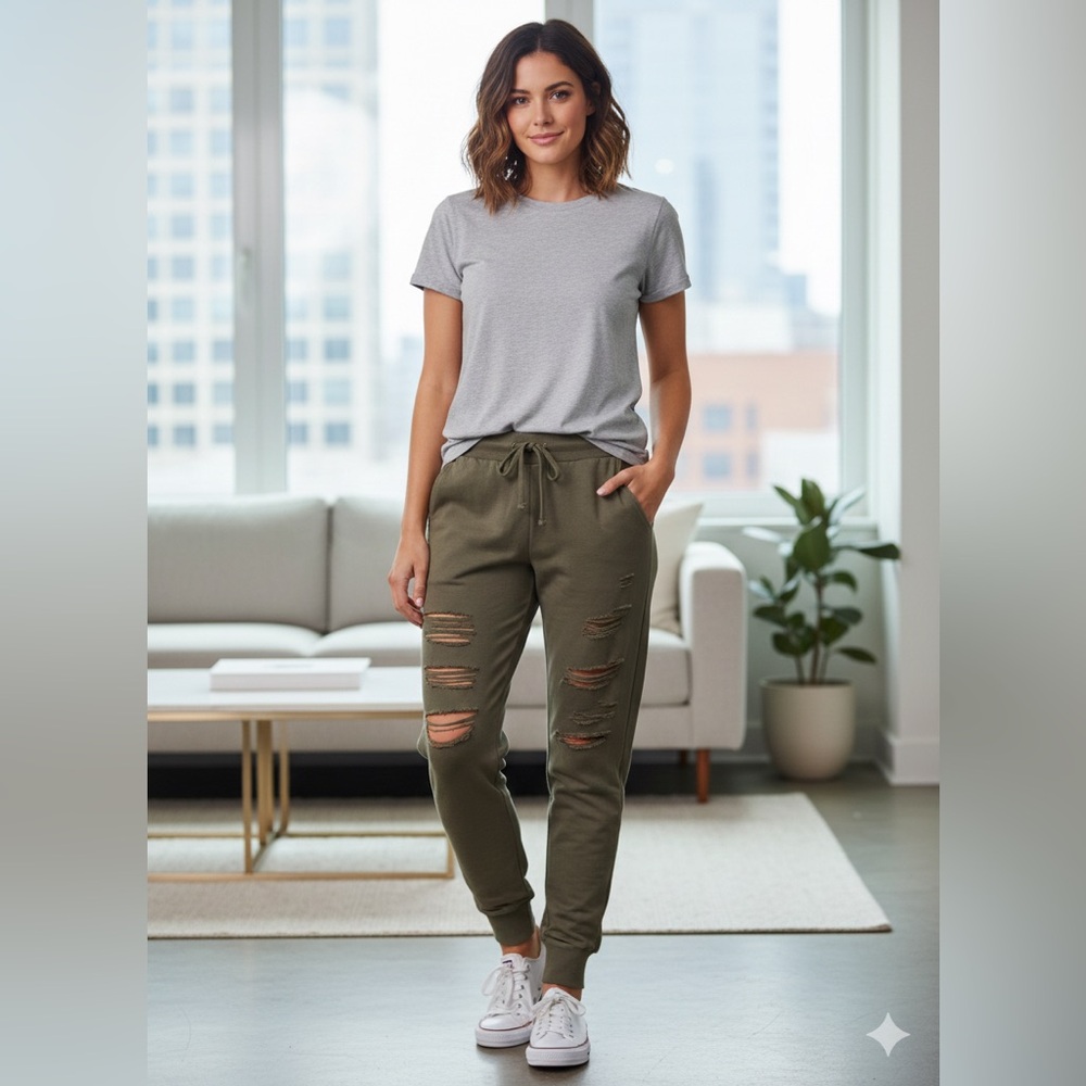 Women’s Jolie & Joy Joggers Distressed Olive Size Medium